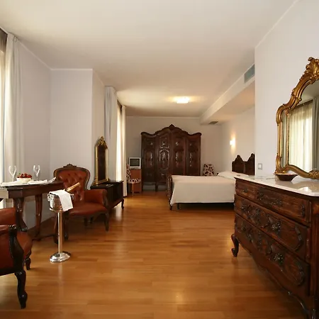 Grand Dei Castelli Hotel 4*