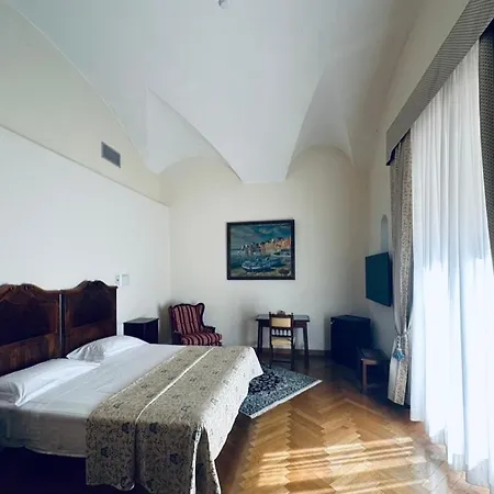 Hotel Grand Dei Castelli 4*