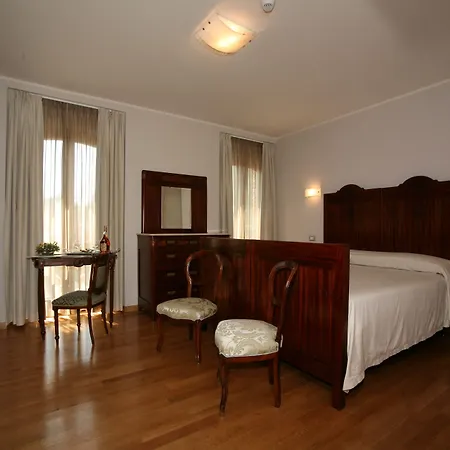 Grand Dei Castelli 세스트리레반떼