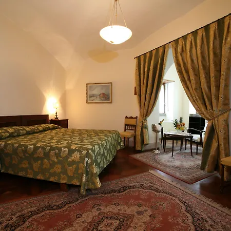 Grand Dei Castelli 4*