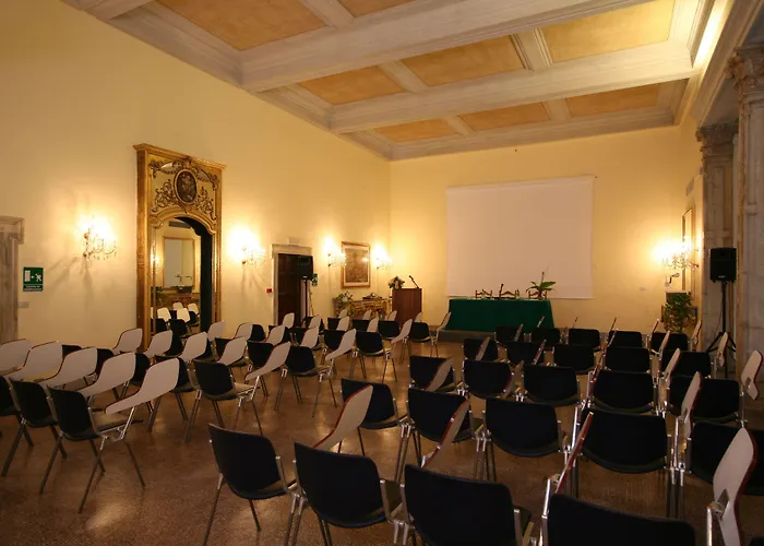 Hotel Grand Dei Castelli 4*